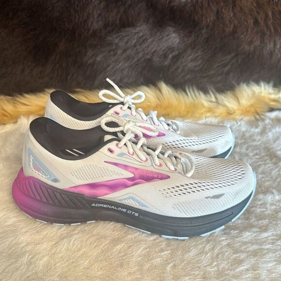 Brooks athletic shoes 8.5/7.5 see note (5520) - Picture 2 of 8